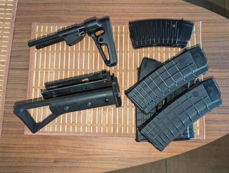 556 and 545 AK mags &amp; Buttstocks 