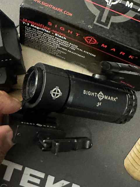 Sightmark Red Dot and 3x Magnifier Combo