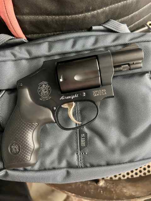 Smith &amp; Wesson 442 NIB