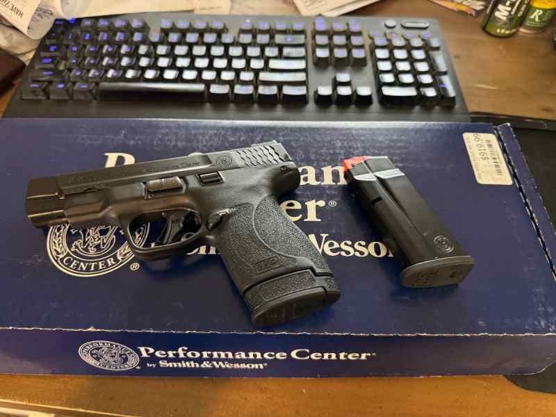 Smith Wesson M&amp;P Shield Plus Performance Center