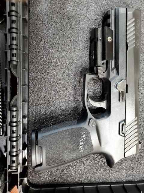 Sig 320 with red lazer