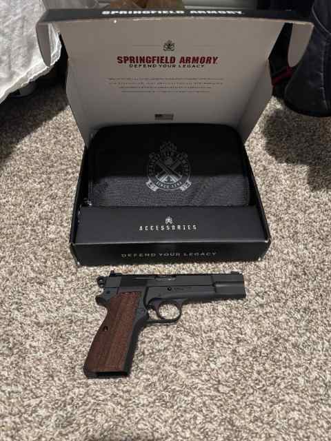 Springfield SA-35 with 2 magazines