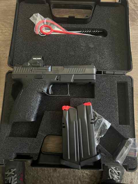 CZ P10c with Holosun 507c X2