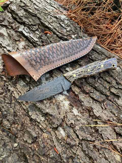 Custom Knives for sell or trade