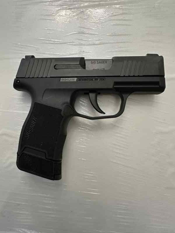 Sig Sauer P365 9mm Black Nitron Pistol