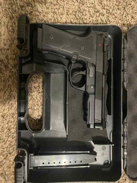 WTT/WTS Beretta 92x centurion rdo
