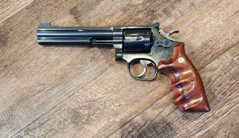 S&amp;W Model 16-4 32 H&amp;R Magnum 6” Blue