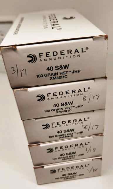 Federal LE Tactical .40 S&amp;W HST JHP 180 Grain