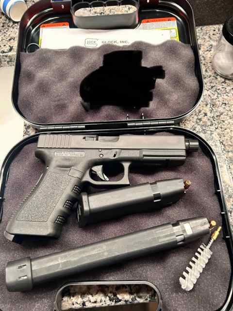 Glock 17 gen 3 threaded barrel