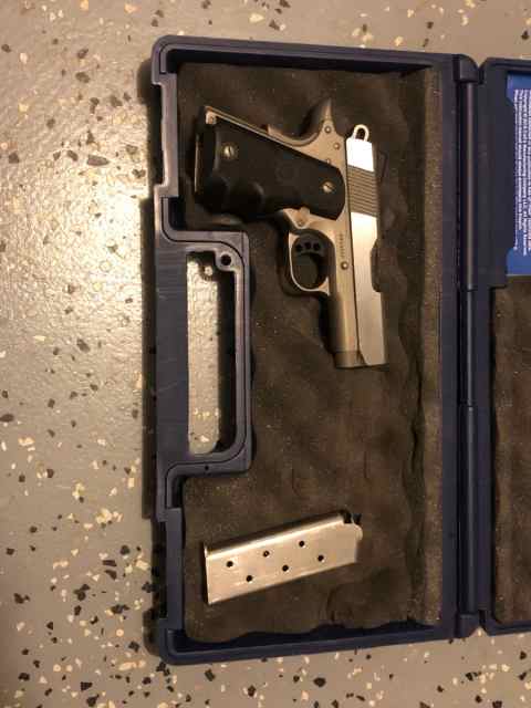 Colt Defender .45acp