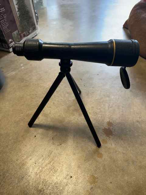 Leupold 30x60mm rubber armored spotting scope