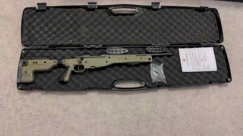 Remington 700 w/ Accuracy International ODG Chasis