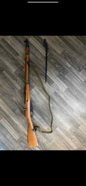 Mosin w/ Bayonet+Ammo FS/FT