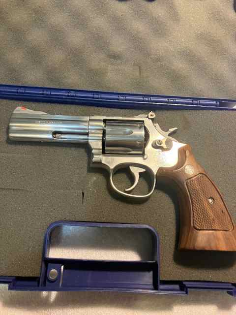 Smith&amp;Wesson 686 Pre-Lock 357 Magnum 