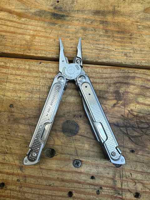 Leatherman Free P4 Multitool 