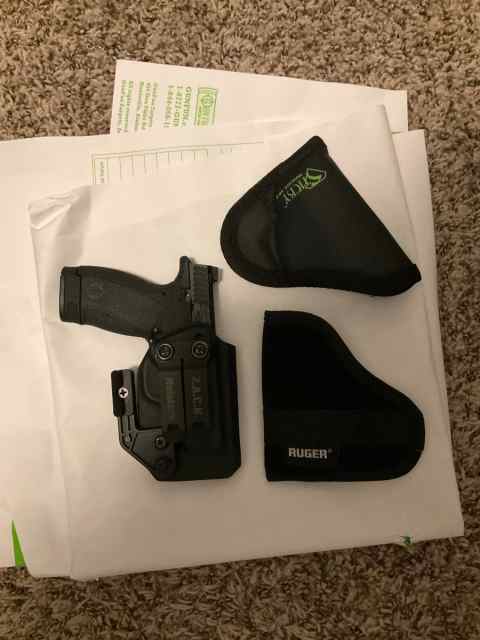S&amp;W BodyGuard 2.0 plus Holsters