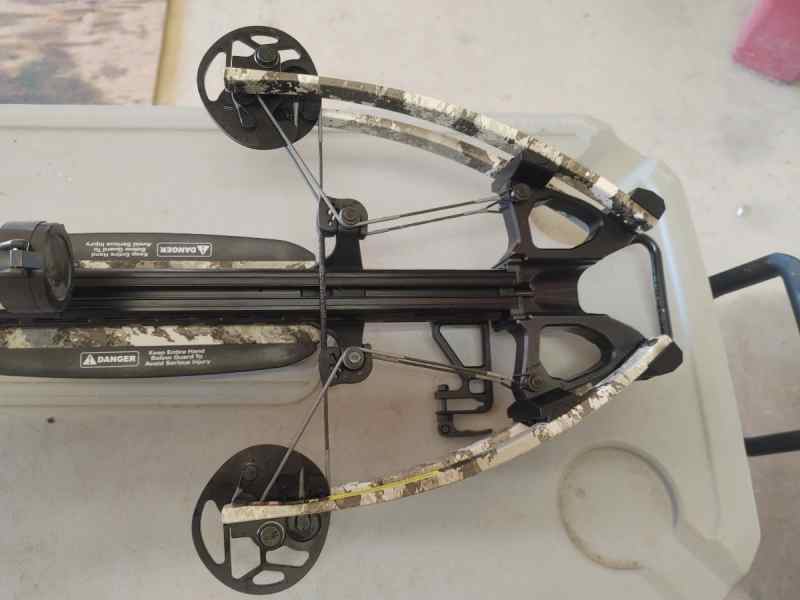 Tenpoint Stealth 450  crossbow