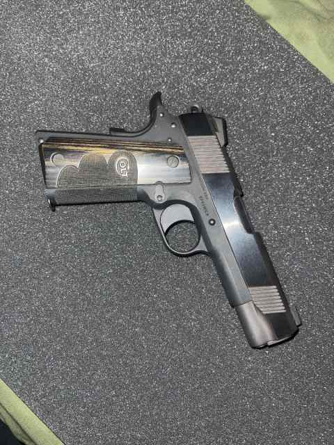 Colt commander light weight 45acp 