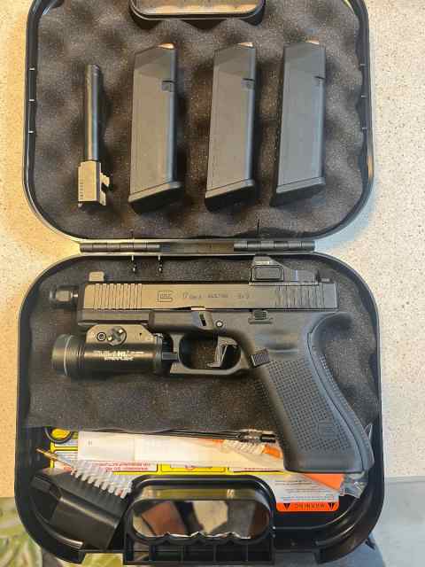 Glock 17 gen 5 mos for sale.