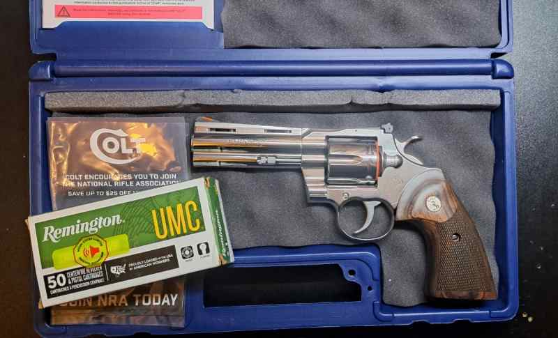 COLT PYTHON 4.25&quot; STAINLESS 357 MAGNUM w/AMMO