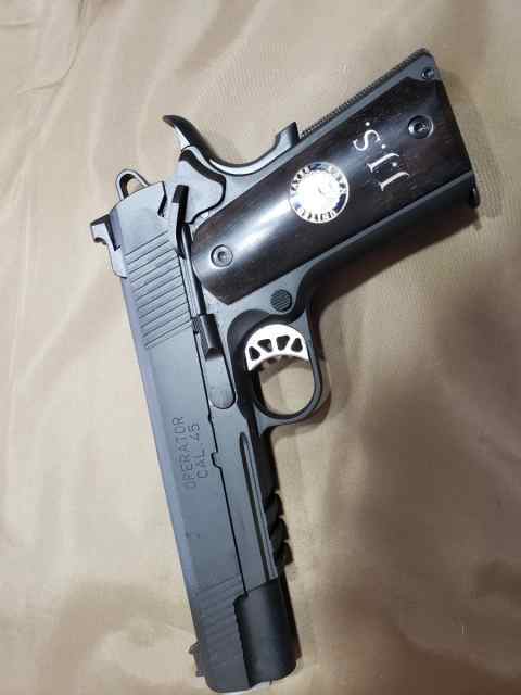 Springfield Range officer Elite 45 1911 $900 OBO
