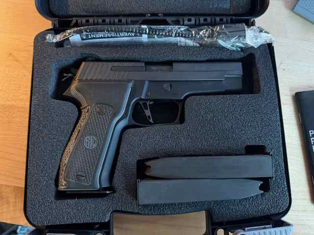 Sig Sauer P226 Classic Carry Talo Edition