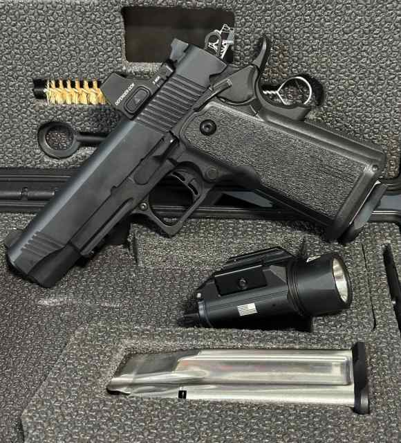 FS/FT: Tisas 1911DS Duty (5&quot;) w/Vortex CCW &amp; Light