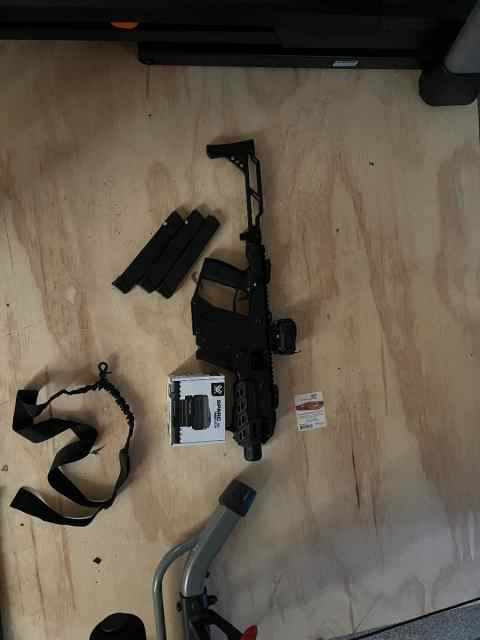 FSOT: kriss vector 9mm