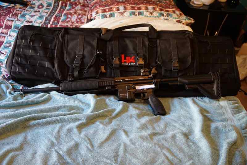 HK MR556 A1