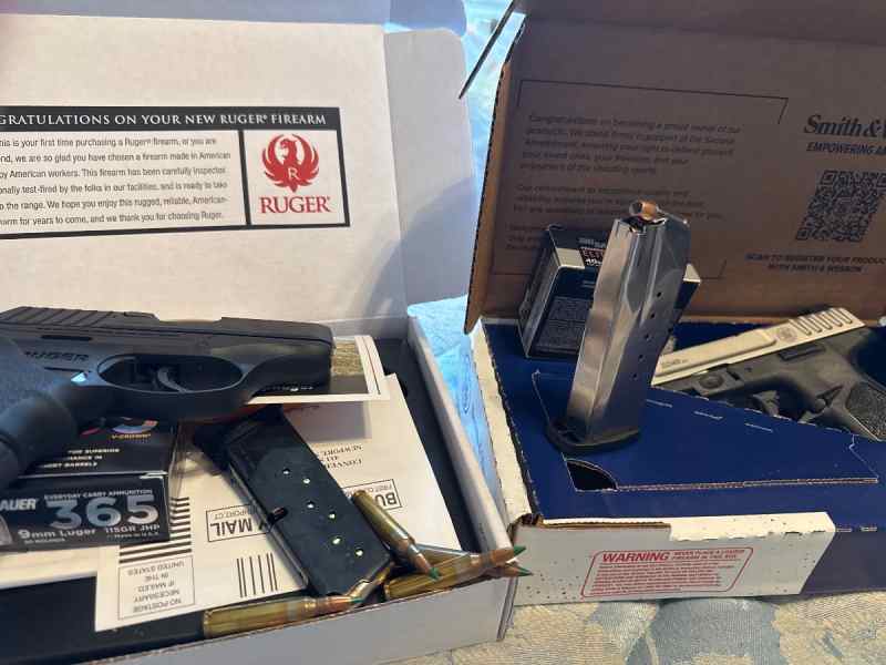 Smith &amp; Wesson SD40 and Ruger EC9s Bundle w / ammo