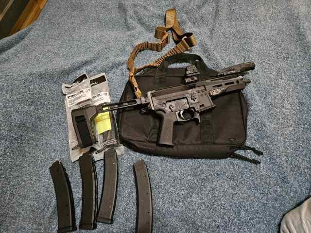 Nemo Mongoose, FN SLP, Glock 34, JP 18&quot;