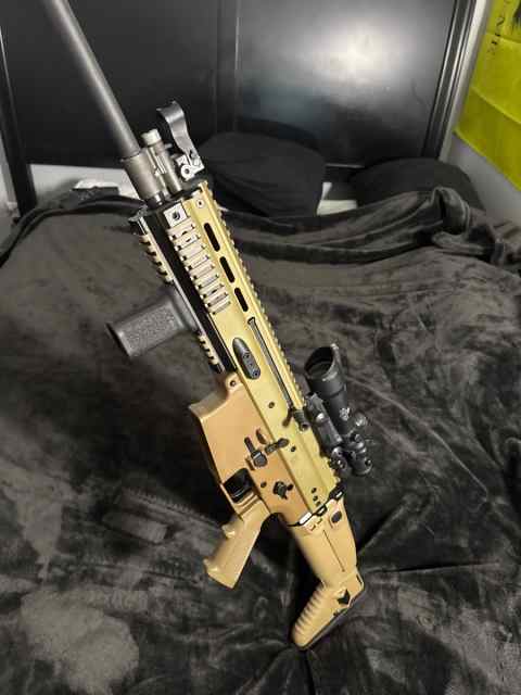 FN Scar 17S W/ ACOG and Ammo