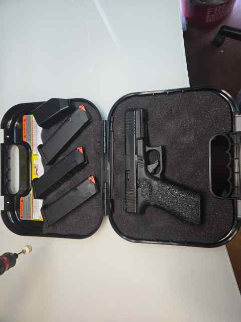 GLOCK 22 GEN 5 
