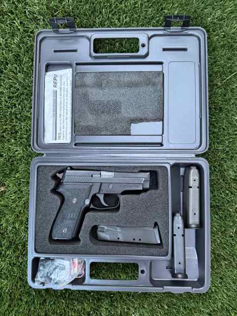 LQQK at This!... Sig Sauer P229