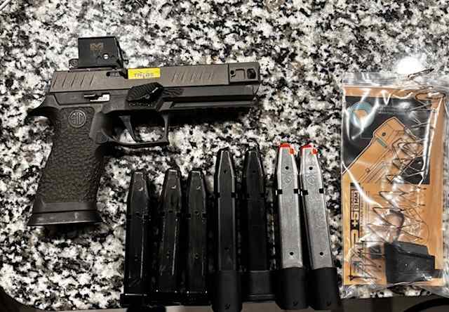 CUSTOM P320 COMPED W/ TXG FRAME RMR INCLUDED