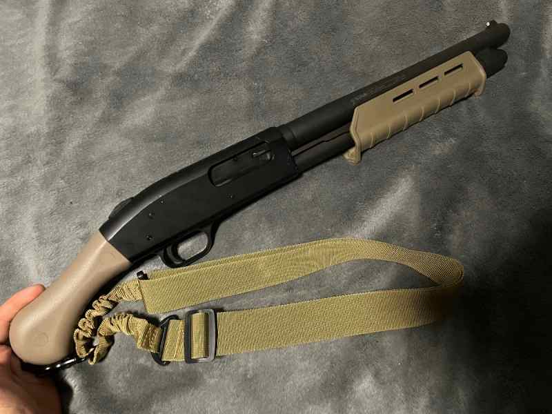 Mossberg 590 shockwave