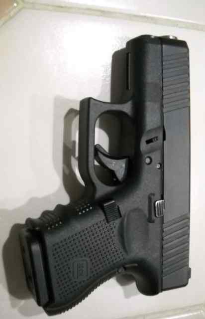 Glock 26 9 MM 10 rounds with Glock night sights