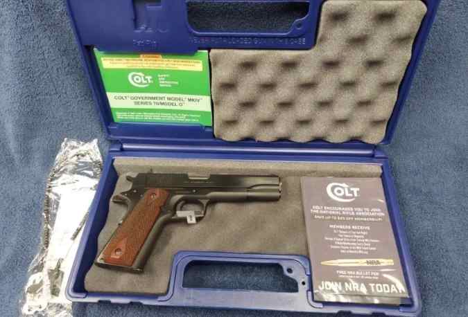 COLT&#039;S MANUFACTURING GOVERNMENT MODEL 0 1911 SERIE