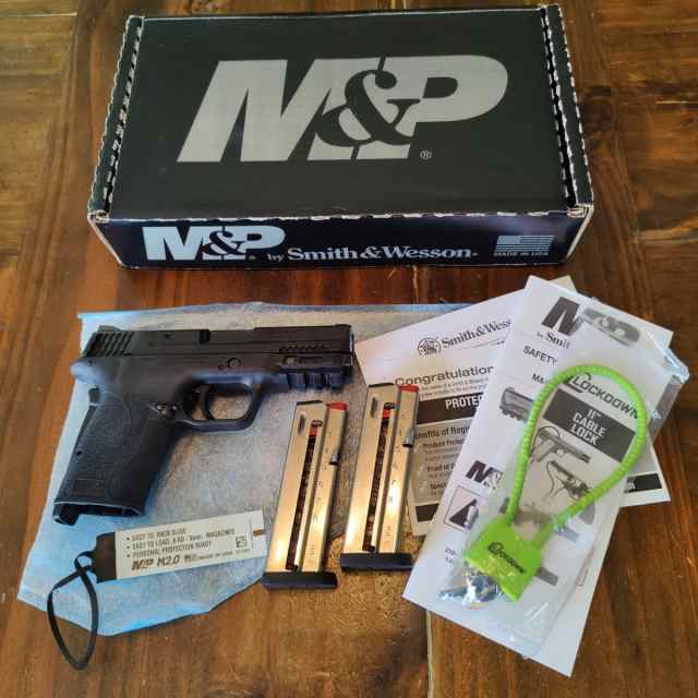 New Smith &amp; Wesson M&amp;P 2.0 Shield EZ 9mm 