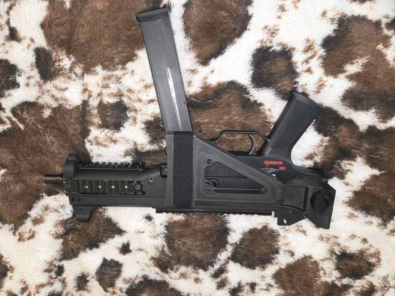 For Sale New Unifred HK UMP Clone 45 ACP PISTOL