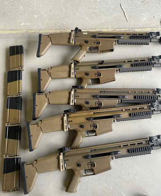 FN Scar 17’s