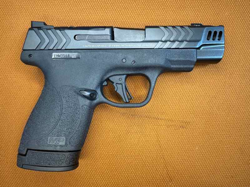 NEW IN BOX - Smith &amp; Wesson M&amp;P SHIELD PLUS-9mm