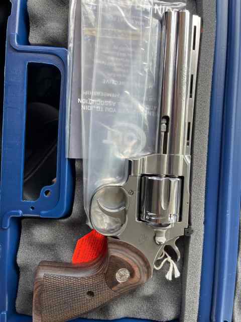 Colt python 6inch (357)