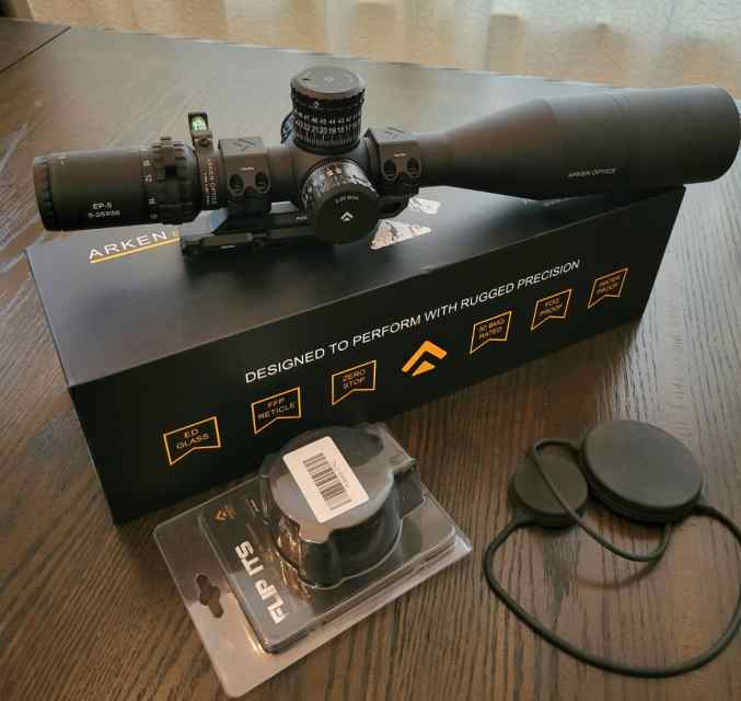 Arken EP5 5x25 FFP in MOA
