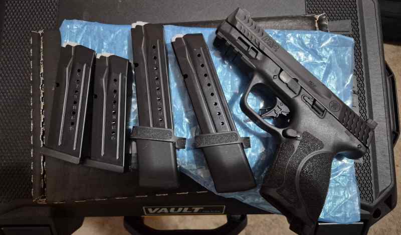 Smith and wesson M&amp;P 2.0 bug out bundle 