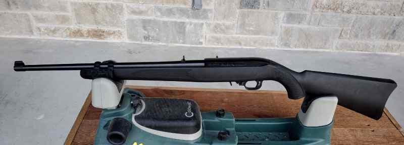 Ruger 10-22 with Laser &amp; 1 10rd mag w/Ruger Case