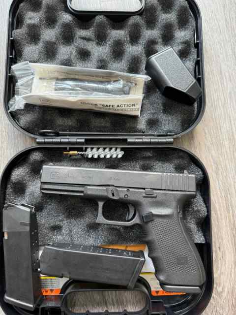 Glock 21 .45 NEW $350 never used FFL transfer only