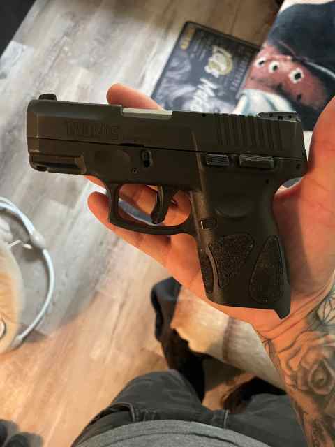 Taurus 40cal 