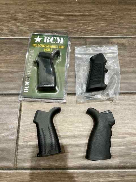 Rifle grips 